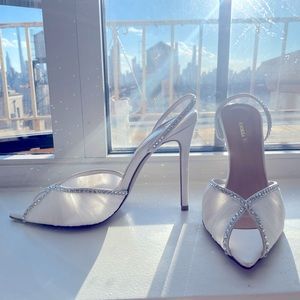 Andrea Wazen - Katy Tulle White Sling Back Sandals - Size 37.5.